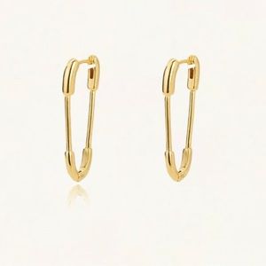 Pipa | Safety pin earrings in gold - 925 sterling silver, hypoallergenic